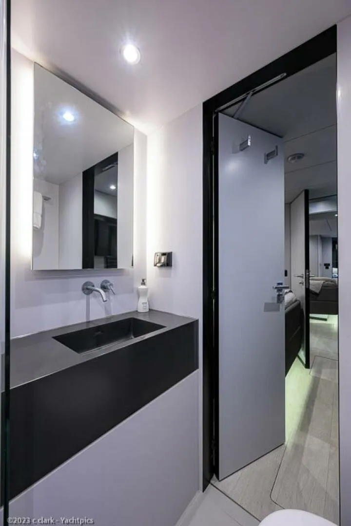 Slide: The Image of Sunreef 60 NERO- Head 2022 Sunreef 60 NERO 60P - 4123494