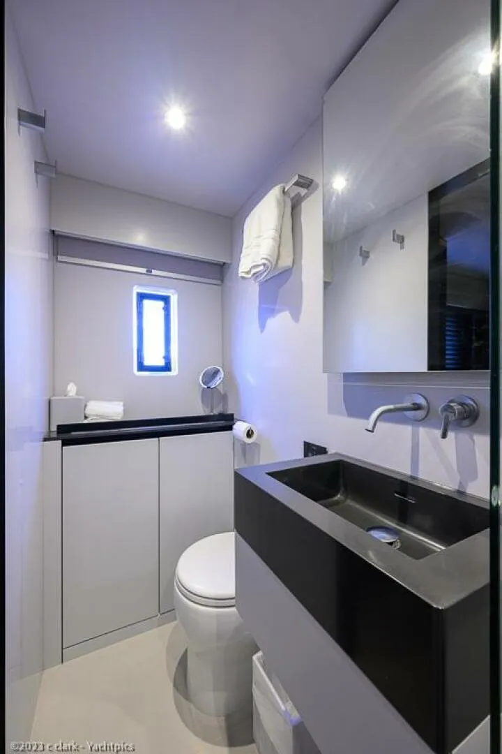 Slide: The Image of Sunreef 60 NERO- Head 2022 Sunreef 60 NERO 60P - 4124282