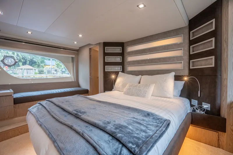 Slide: The Image of Ferretti Yachts 650 2016 - 4123422