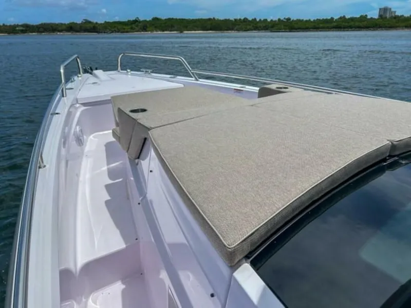 Slide: The Image of Axopar 37XC CROSS CABIN 2024 - 4548538