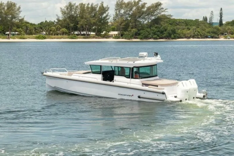 Slide: The Image of Axopar 37XC CROSS CABIN 2024 - 4548514