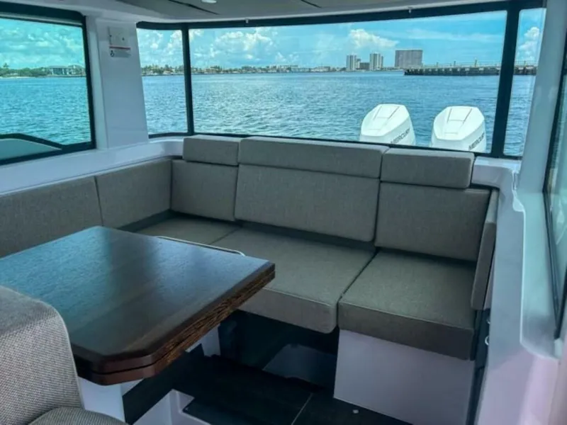 Slide: The Image of Axopar 37XC CROSS CABIN 2024 - 4548526