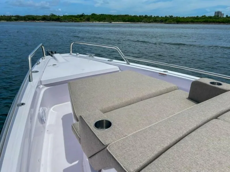 Slide: The Image of Axopar 37XC CROSS CABIN 2024 - 4548536