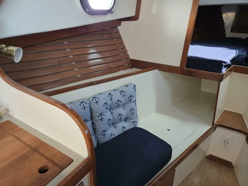 Slide: The Image of Wasque 32 1977 - 5276687