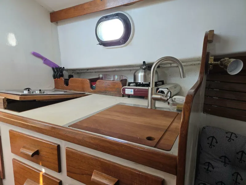 Slide: The Image of Wasque 32 1977 - 5276690