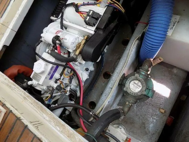 Slide: The Image of Wasque 32 1977 - 4130243