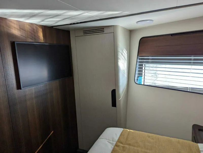 Slide: The Image of Astondoa As5 2024 - 4127669