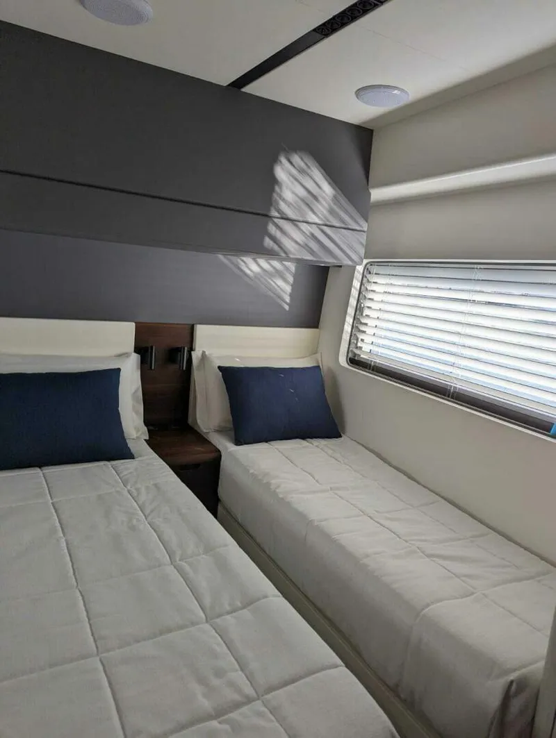 Slide: The Image of Astondoa As5 2024 - 4127671