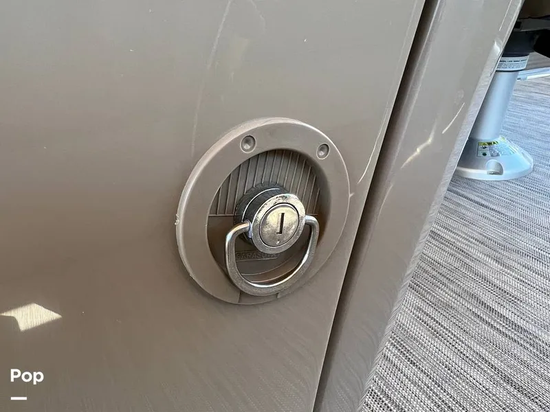 Slide: The Image of Lockable Storage - 10429436