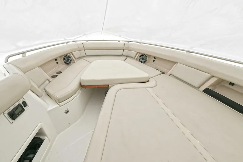 Slide: The Image of Boston Whaler 380 Realm 2020 - 4128676