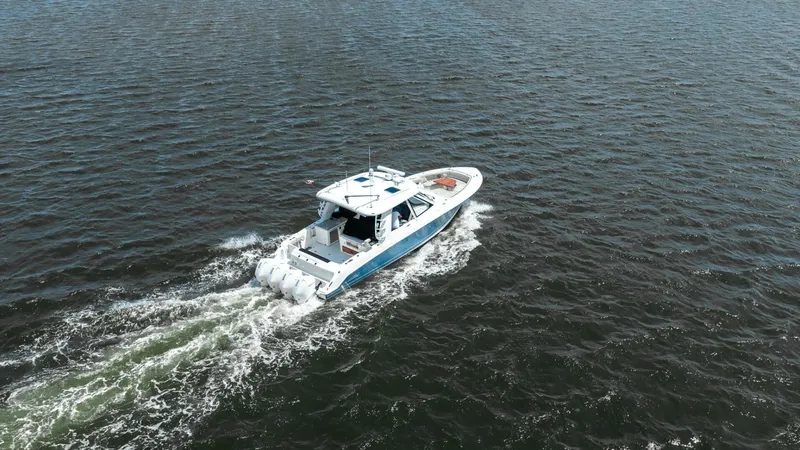 Slide: The Image of Boston Whaler 380 Realm 2020 - 4553083