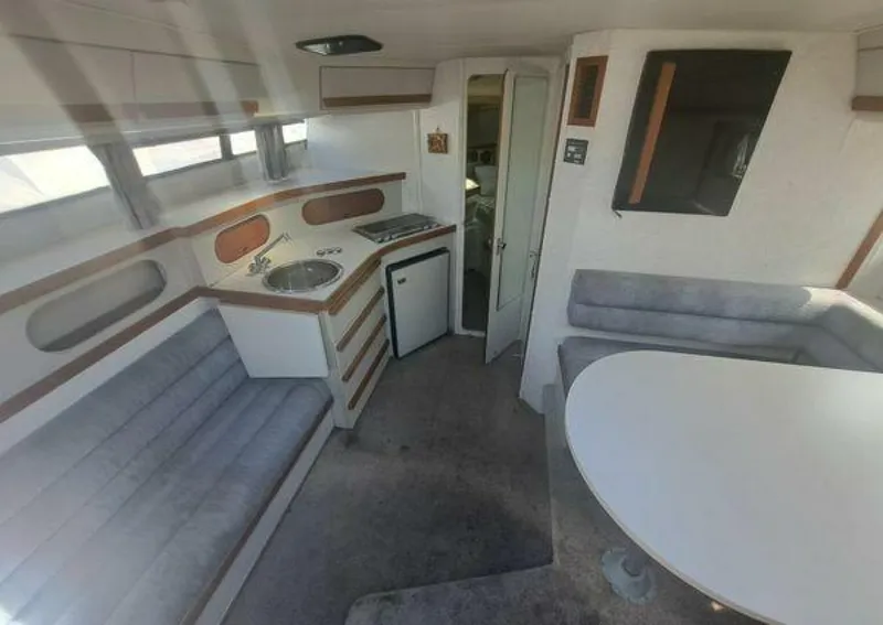 Slide: The Image of Carver Yachts Montego 3257 1991 - 4129953