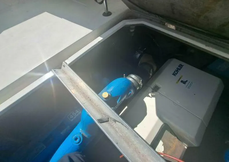 Slide: The Image of Carver Yachts Montego 3257 1991 - 4129971