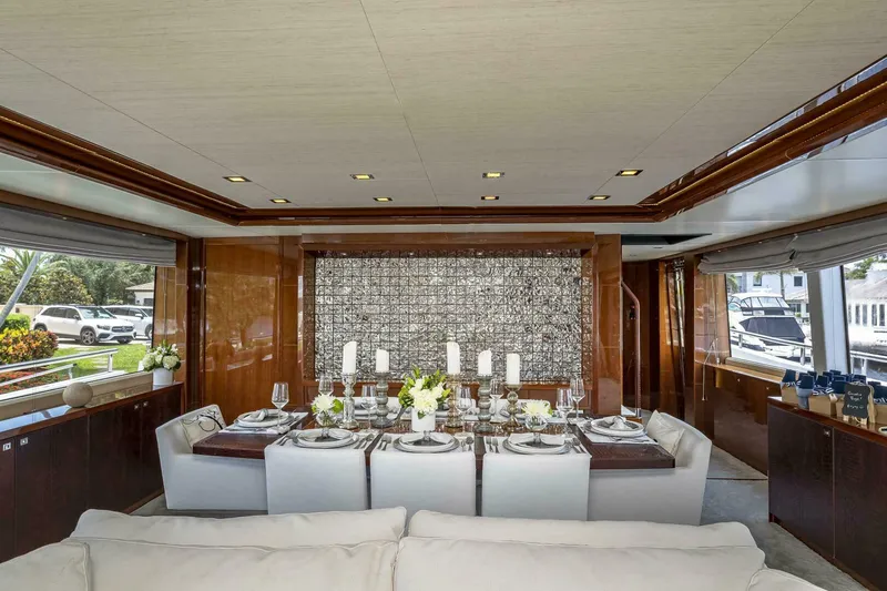 Slide: The Image of 2012 Princess 104 - Interior dining - 4133453