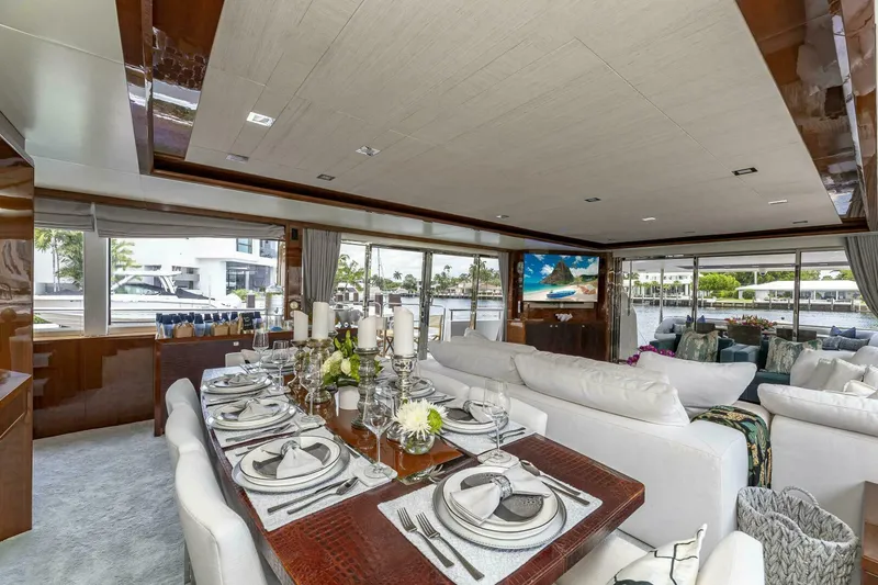 Slide: The Image of 2012 Princess 104 - Interior dining - 4133464