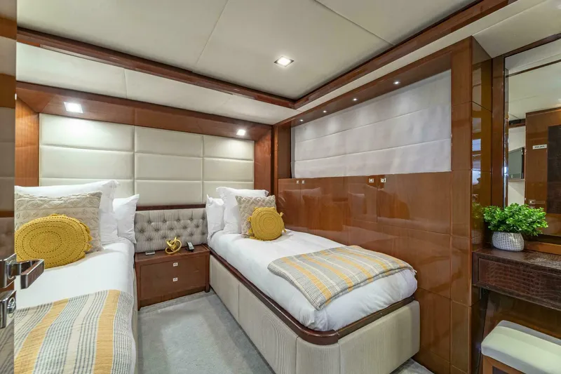 Slide: The Image of 2012 Princess 104 - Twin stateroom - 4133487