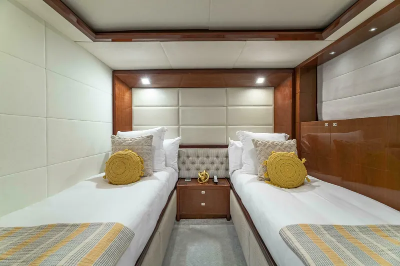 Slide: The Image of 2012 Princess 104 - Twin stateroom - 4133488