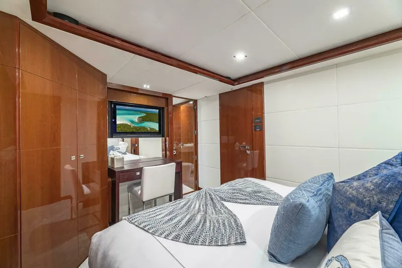 Slide: The Image of 2012 Princess 104 - Stateroom - 4133499