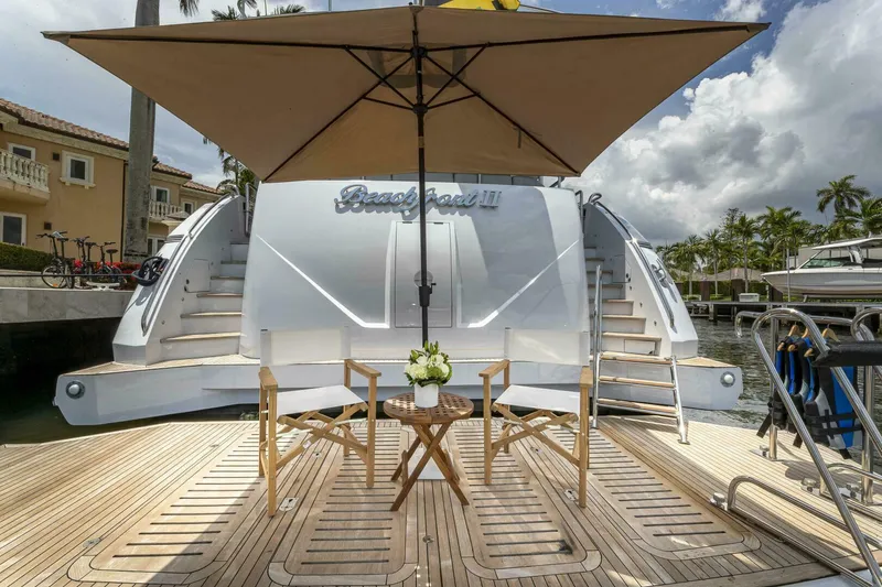 Slide: The Image of 2012 Princess 104 - Swim platform - 4133539