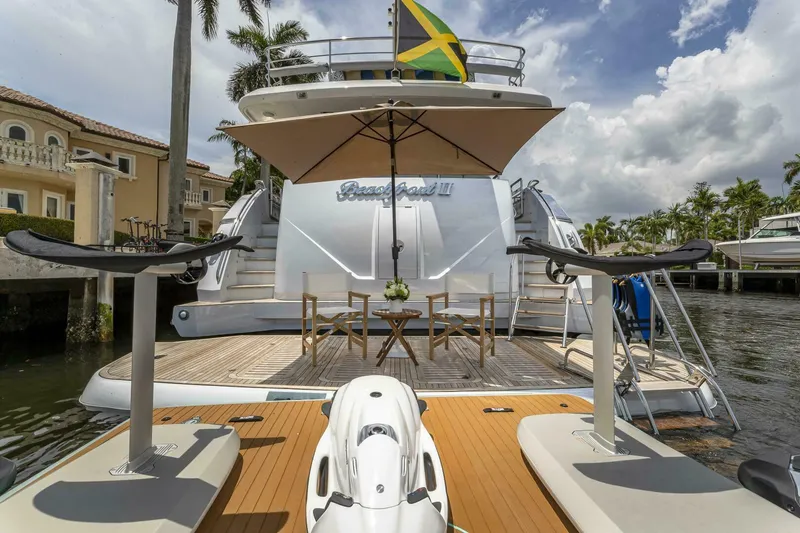 Slide: The Image of 2012 Princess 104 - Swim platform - 4133540