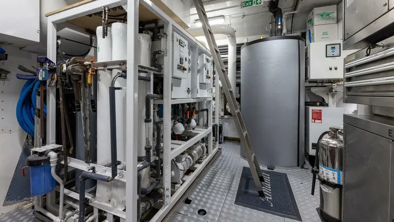 Slide: The Image of 2003 170 Feadship 51.8M "Amanti" - 4273974