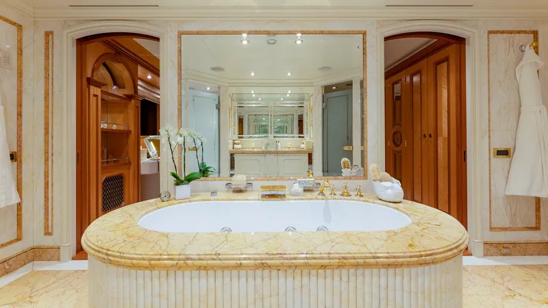 Slide: The Image of 2003 170 Feadship 51.8M "Amanti" - 4274017