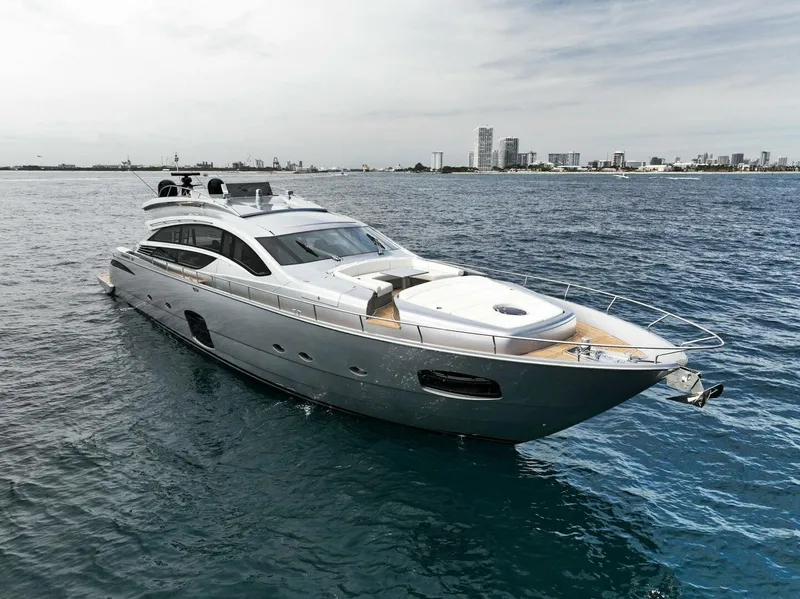 Slide: The Image of Pershing Express Cruiser 2017 - 4147718