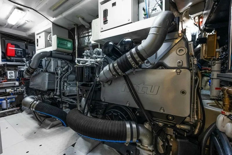 Slide: The Image of Pershing Express Cruiser 2017 - 4147733