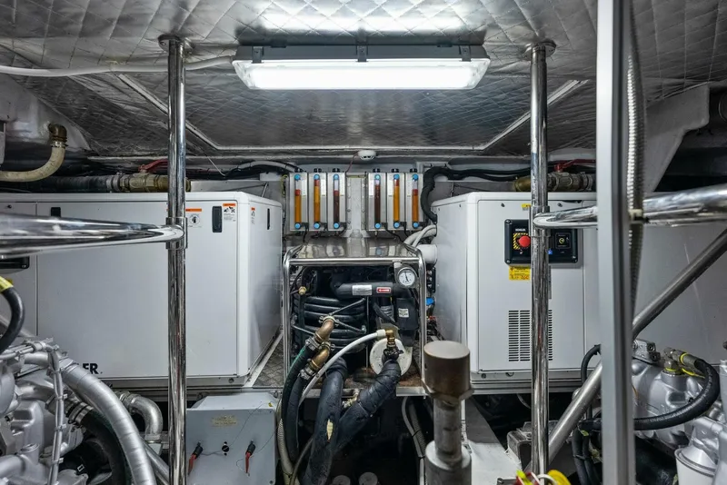 Slide: The Image of Pershing Express Cruiser 2017 - 4147735