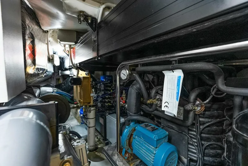 Slide: The Image of Pershing Express Cruiser 2017 - 4147739