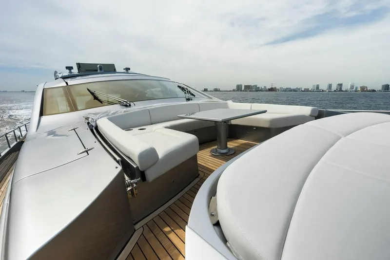 Slide: The Image of Pershing Express Cruiser 2017 - 4147802