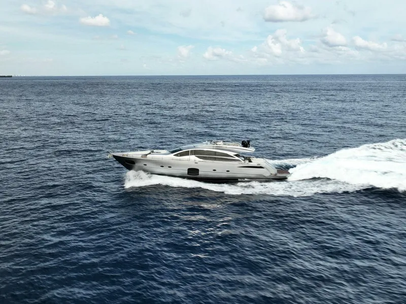 Slide: The Image of Pershing Express Cruiser 2017 - 4147631