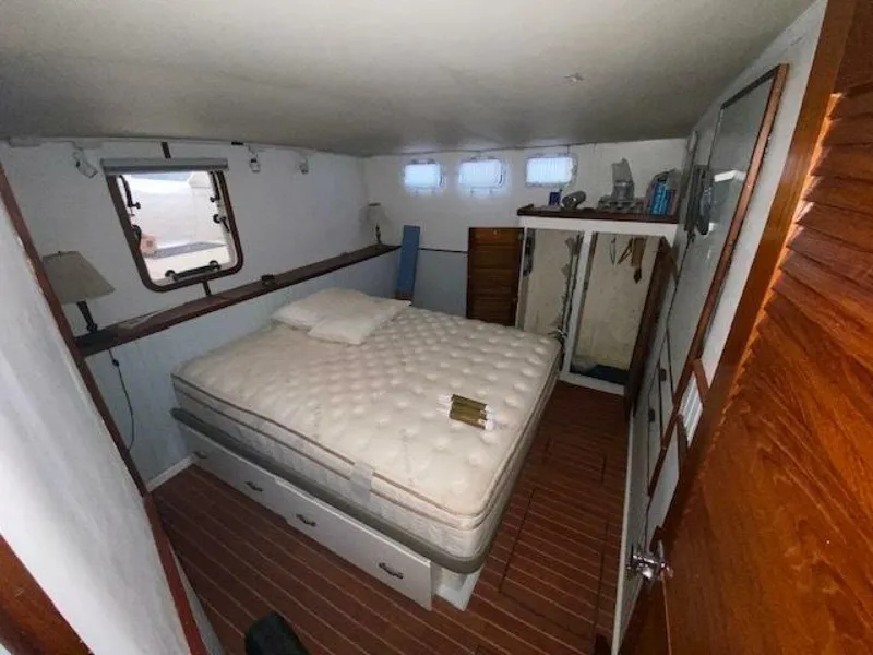 Slide: The Image of Marine Management 48 1976 - 4141431