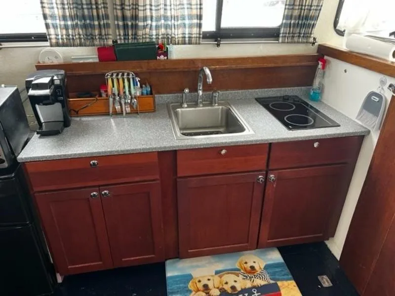 Slide: The Image of Northshore Novi Flybridge Trawler 2004 - 4142146