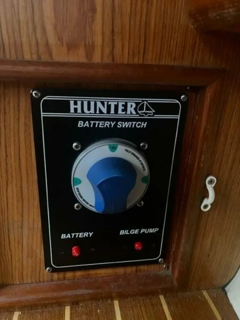 Slide: The Image of Hunter 41 2000 - 4142445