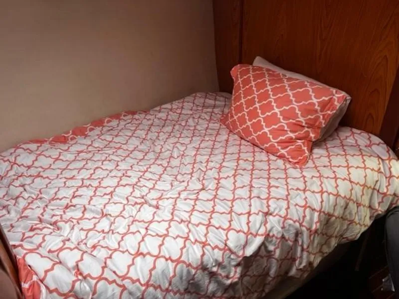 Slide: The Image of Hunter 41 2000 - 4142464