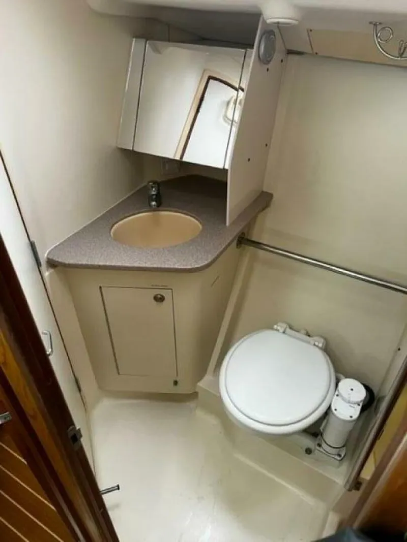 Slide: The Image of Hunter 41 2000 - 4142472