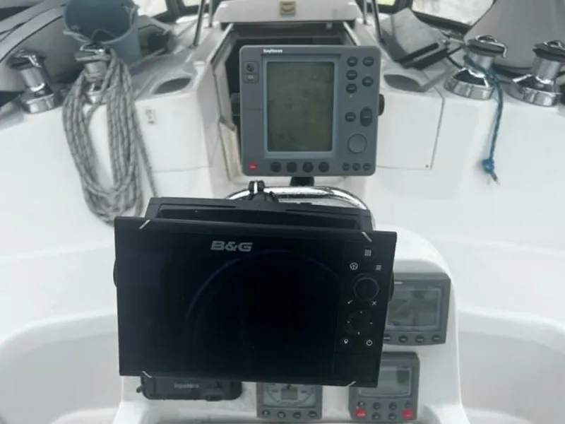 Slide: The Image of Hunter 41 2000 - 4142476