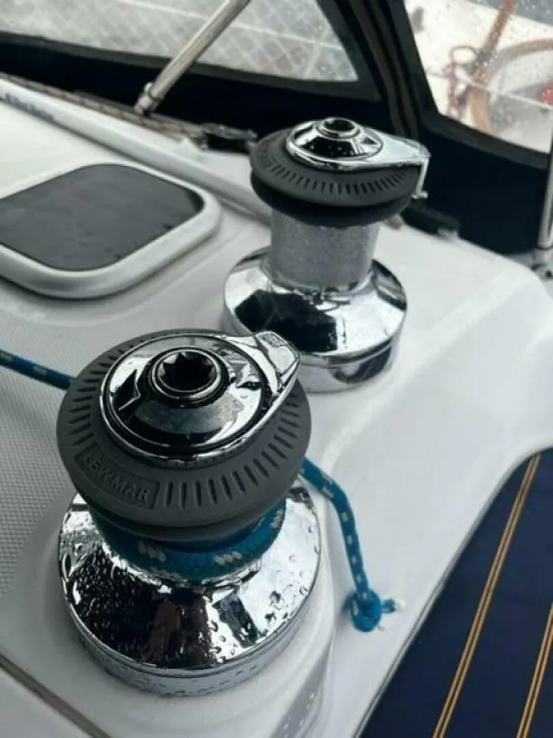 Slide: The Image of Hunter 41 2000 - 4142543