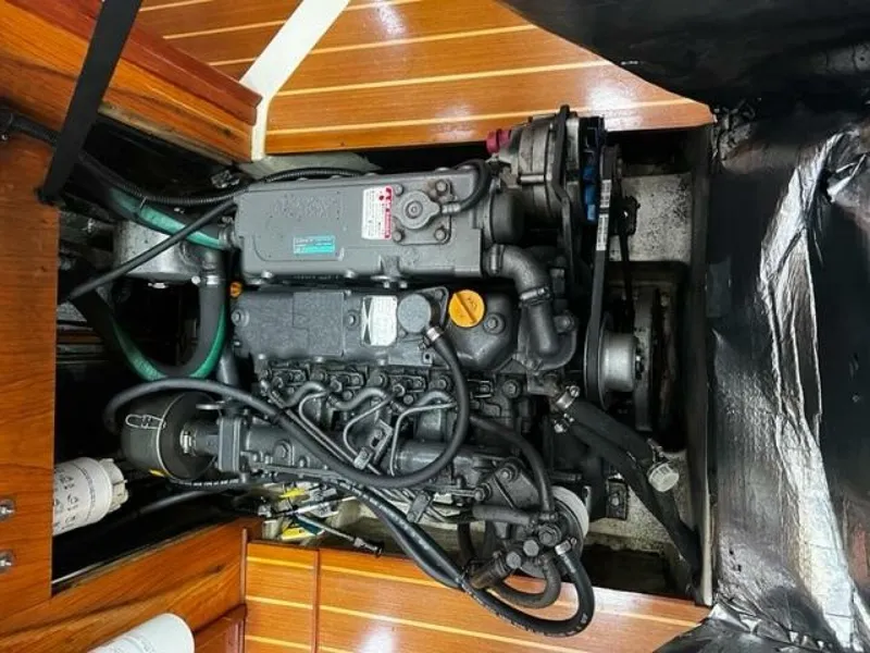 Slide: The Image of Hunter 41 2000 - 4142547