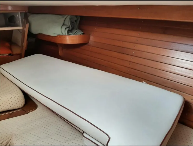 Slide: The Image of J Boats 37 1988 - 4151718