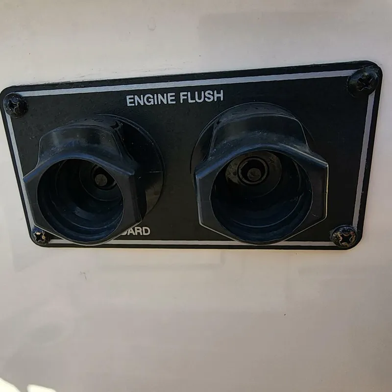 Slide: The Image of Grady-White 326 Canyon 2022 - 4154900