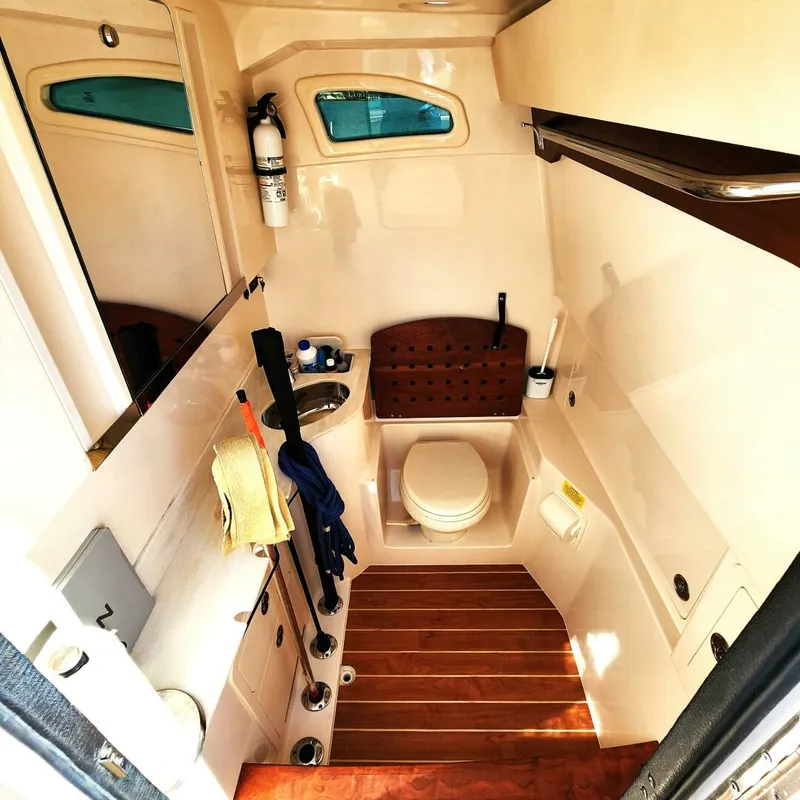 Slide: The Image of Grady-White 326 Canyon 2022 - 4154945