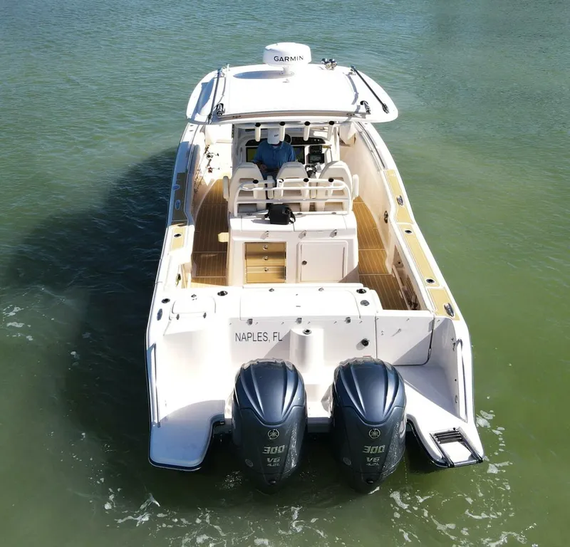 Slide: The Image of Grady-White 326 Canyon 2022 - 4154958