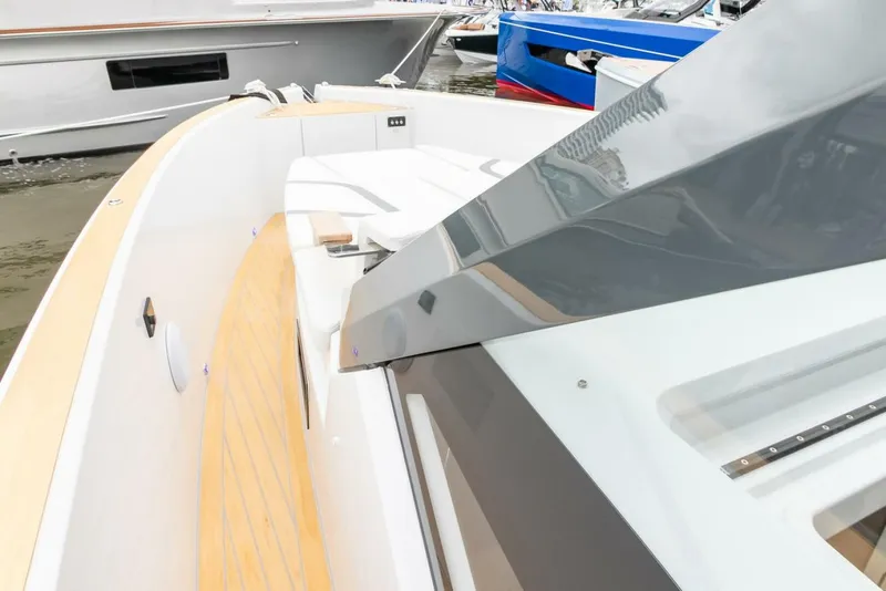 Slide: The Image of Fjord 39 XP 2024 - 4282951