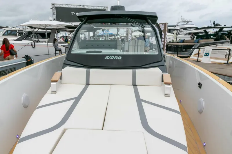 Slide: The Image of Fjord 39 XP 2024 - 4282953