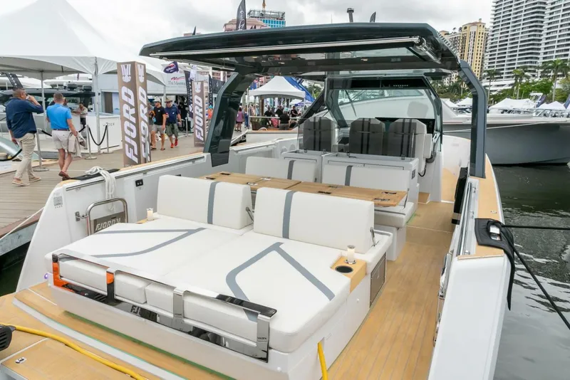 Slide: The Image of Fjord 39 XP 2024 - 4282944