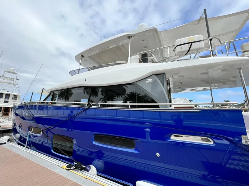 Slide: The Image of Azimut Magellano 2017 - 4156633