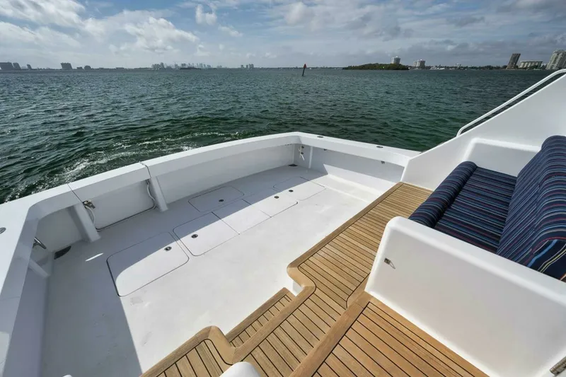 Slide: The Image of Viking 52 Smooth Operator-Cockpit 2007 Viking 52 Sport Coupe Smooth Operator - 7652660