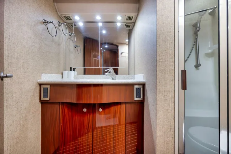 Slide: The Image of Guest Head - 4159597